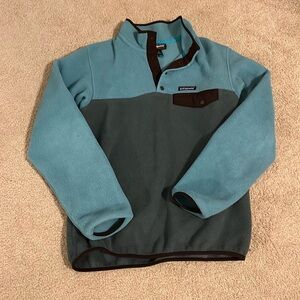 Patagonia synchilla quarter fleece button up teal and brown.